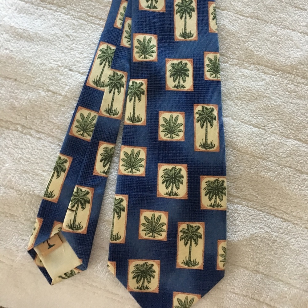 Tommy Bahama tie